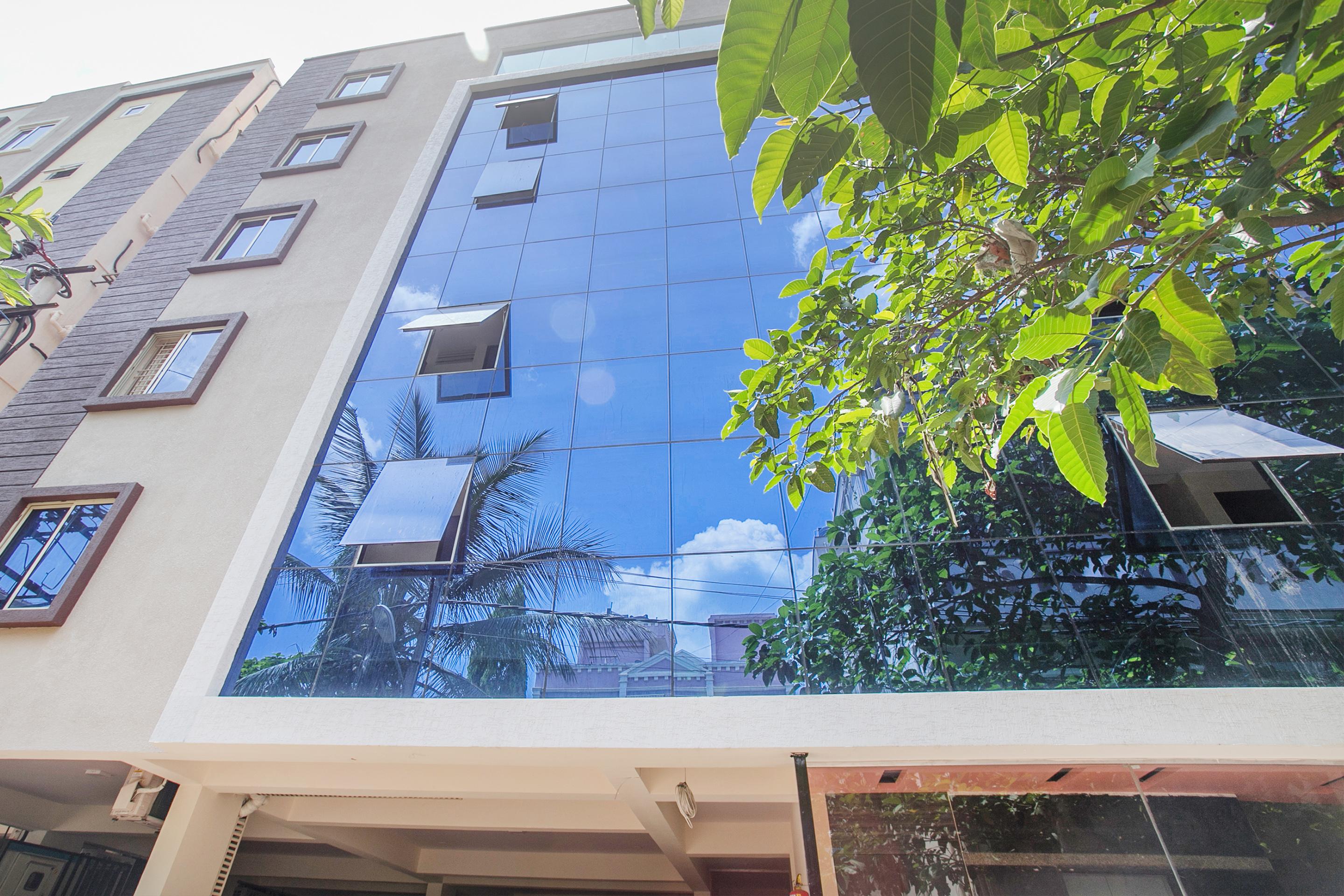 Oyo Hotel Pmr Near Ascendas Park Square Mall Bangalore Eksteriør billede